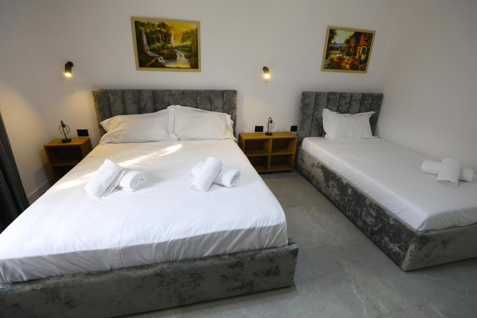 Vila Alizee Hotel Tirana Exterior photo